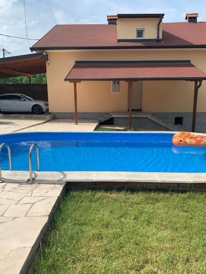 Villa Mika'S Poolhouse Belgrado Exterior foto
